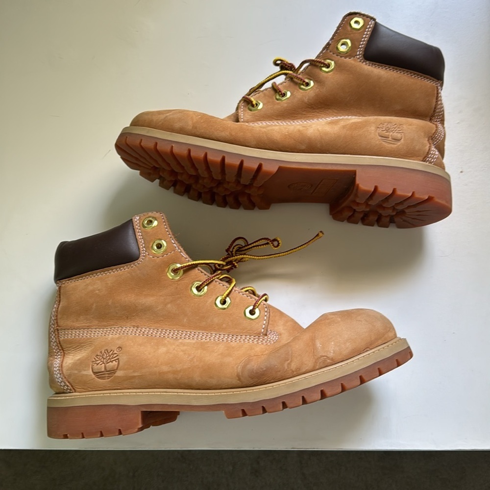 Timberland Tan Leather Boots - Picture 2 of 7
